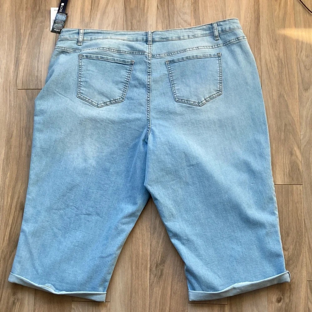 Architect Light wash cuffed Denim Jean Capri with stretch 24W - Picture 13 of 15